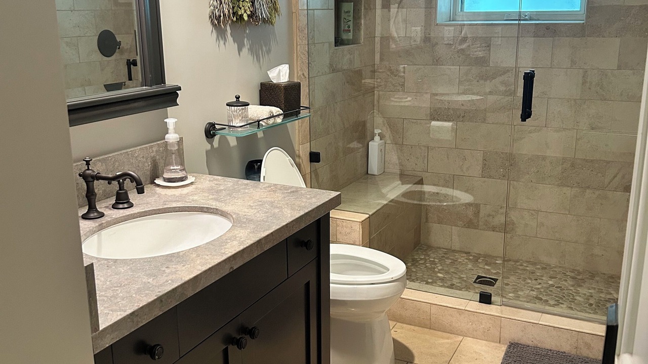Photo of Bathroom in Tree Section