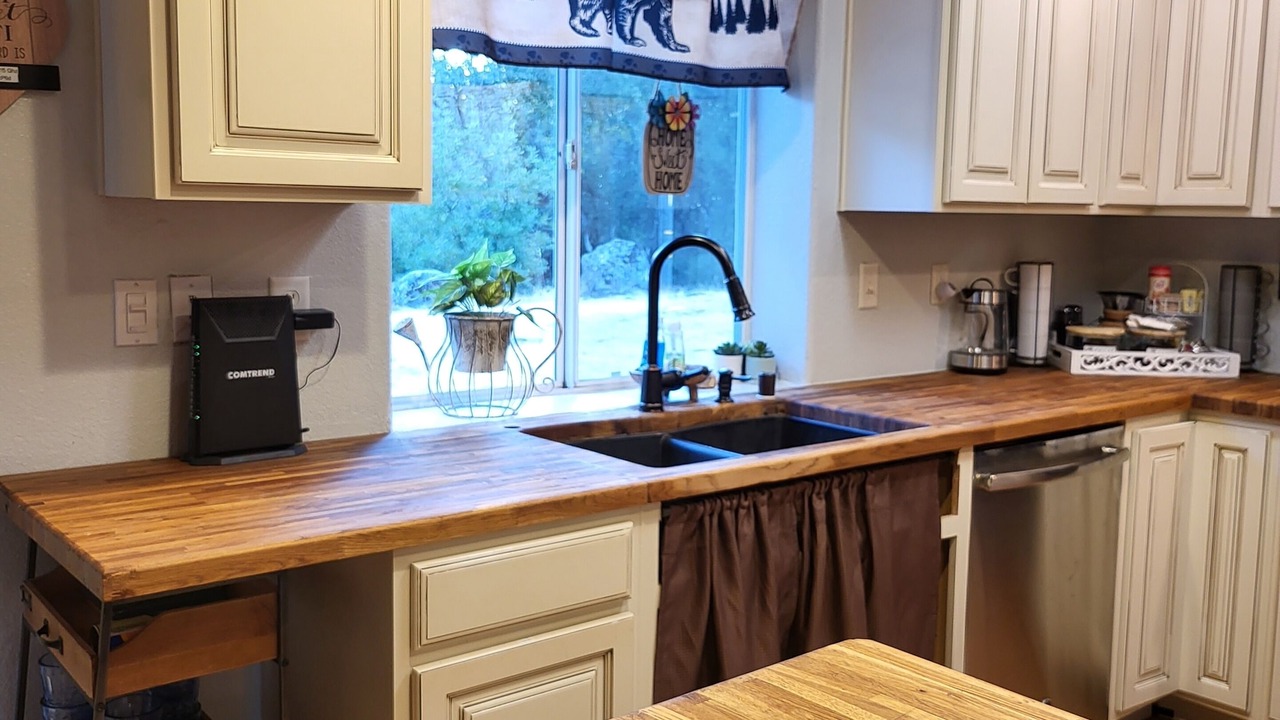 Photo of Kitchen in Mariposa