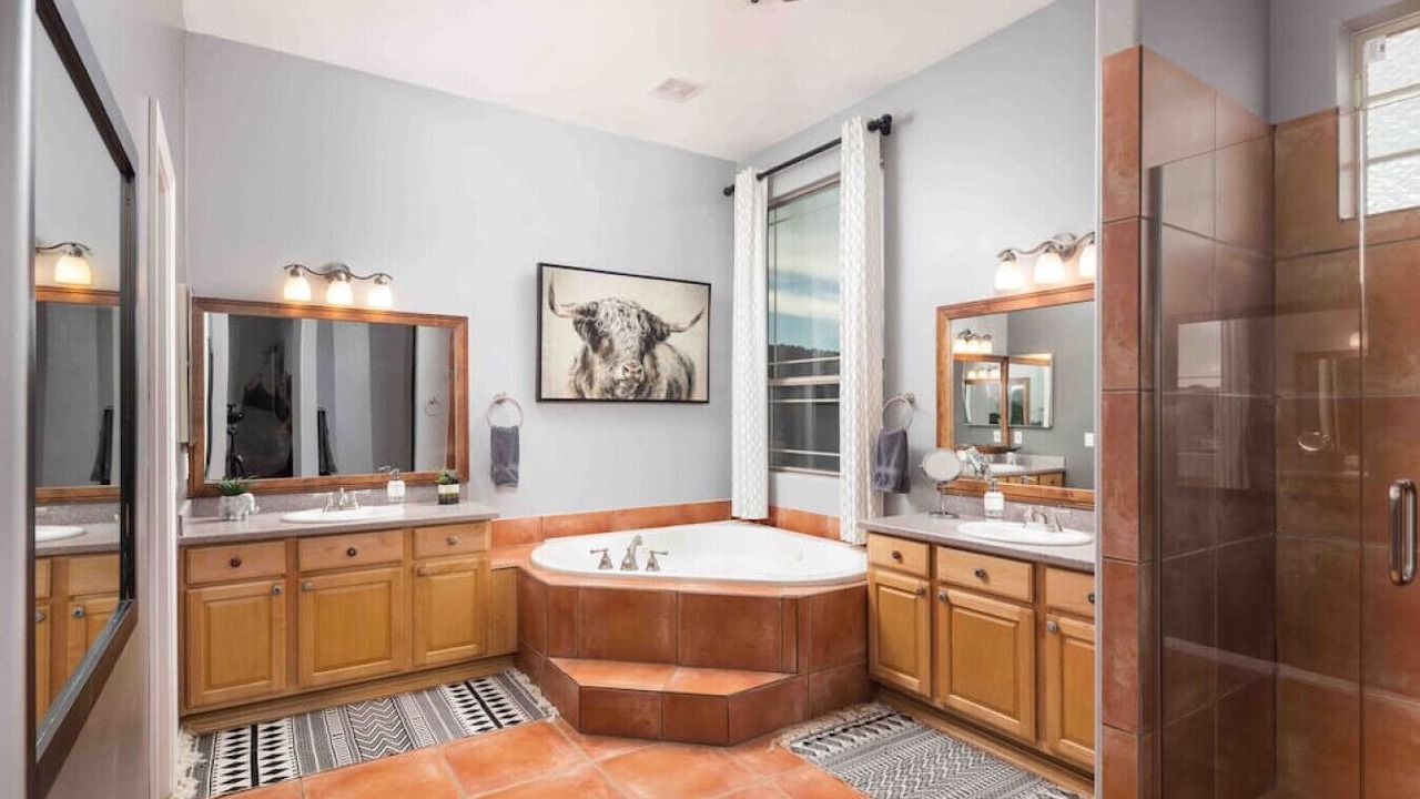 Photo of Bathroom in Rimrock