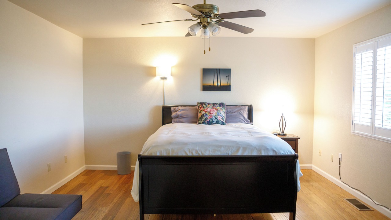 Photo of Bedroom in Clear Lake