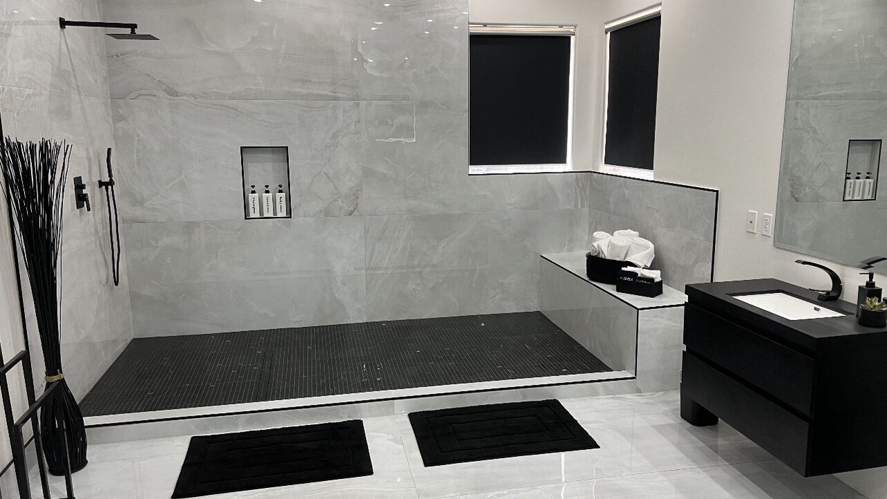 Photo of Others in Anthem