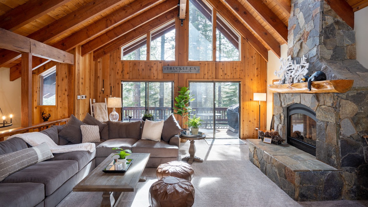 Photo of Livingroom in Truckee