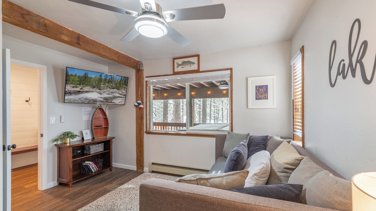 Photo of Livingroom in Truckee