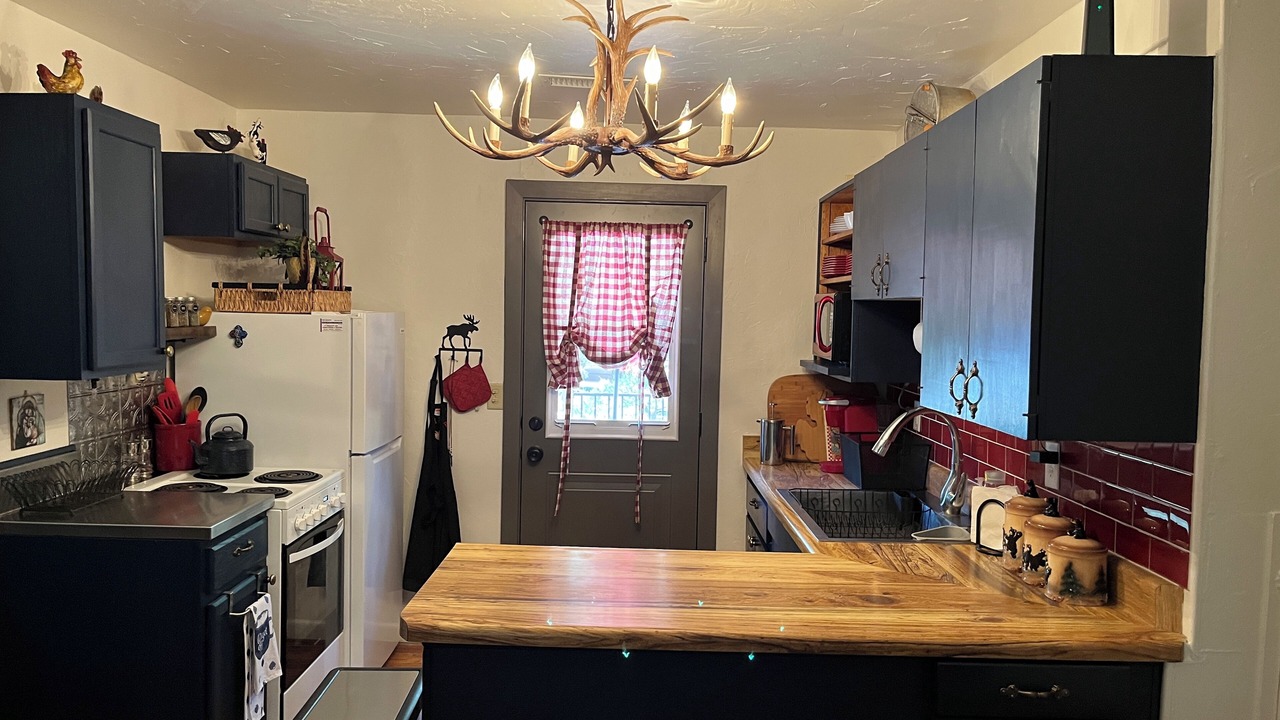 Photo of Kitchen in Oak Knoll Village