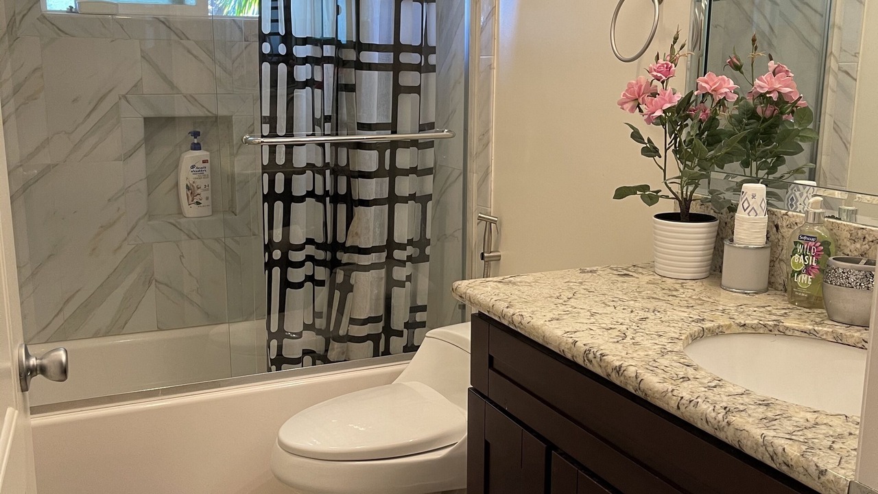 Photo of Bathroom in Midway City