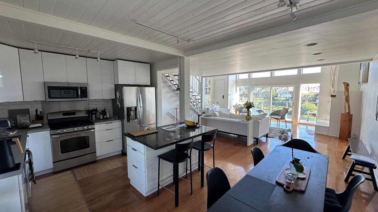 Photo of Kitchen in Marina Peninsula