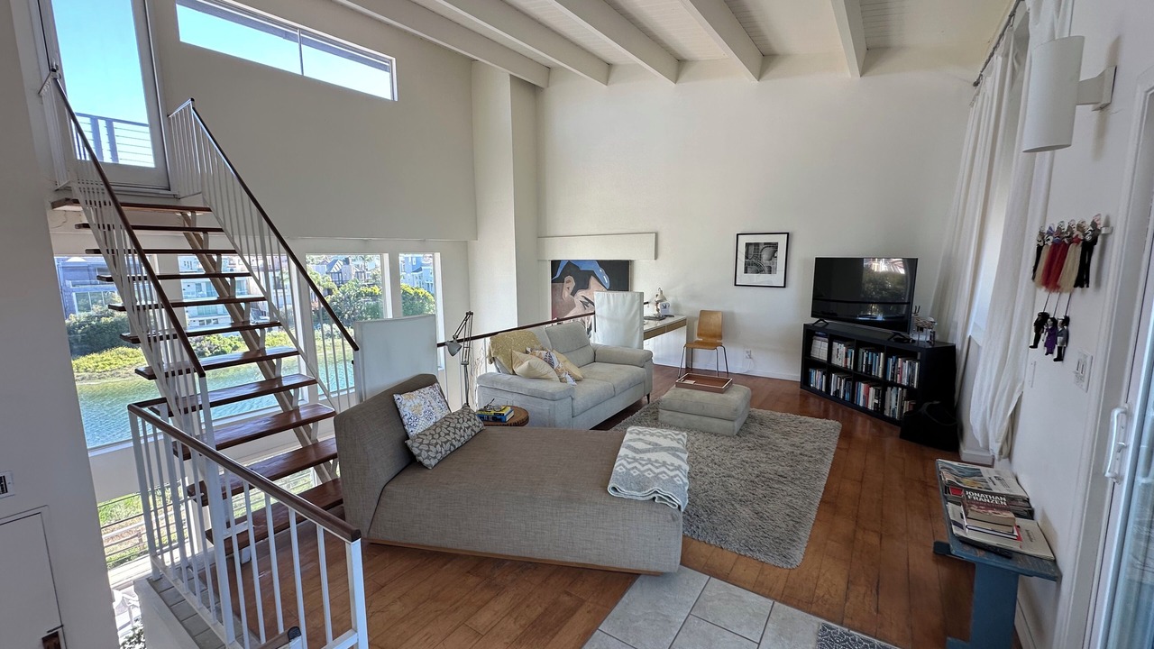 Photo of Livingroom in Marina Peninsula