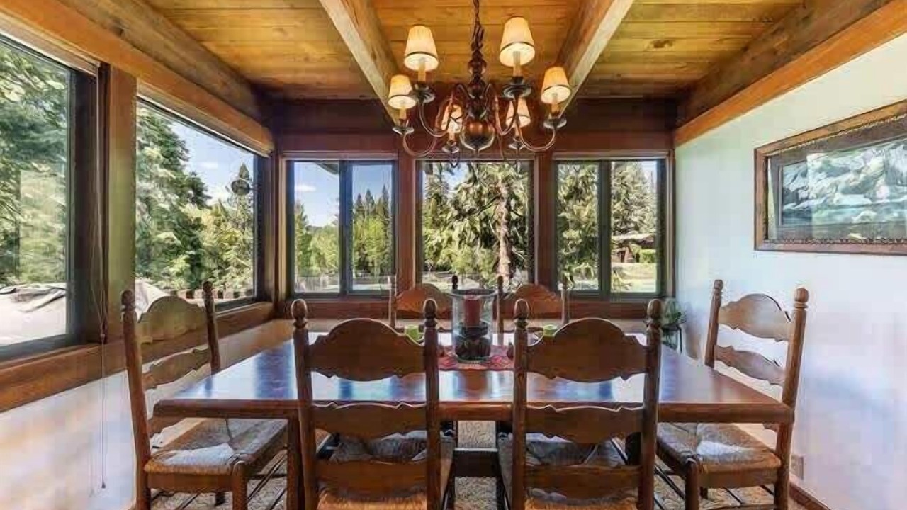Photo of Others in Tahoe Tavern