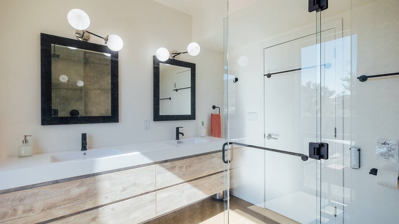 Photo of Bathroom in Joshua Tree Highlands