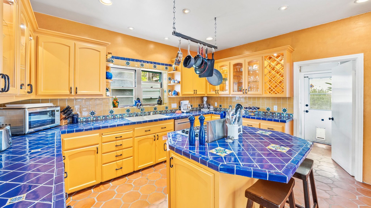 Photo of Bedroom in Avalon