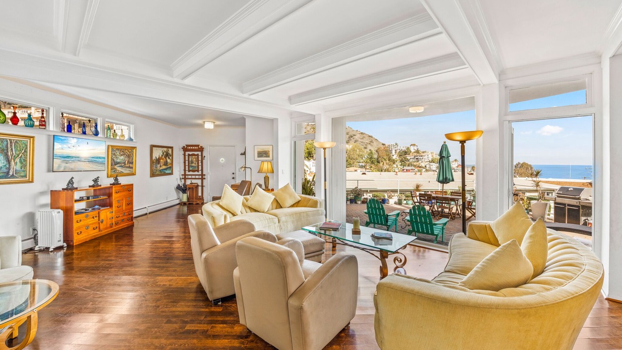Photo of Bedroom in Avalon