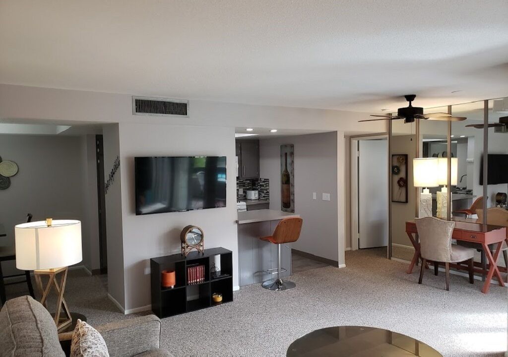 Photo of Livingroom in Deepwell Estates