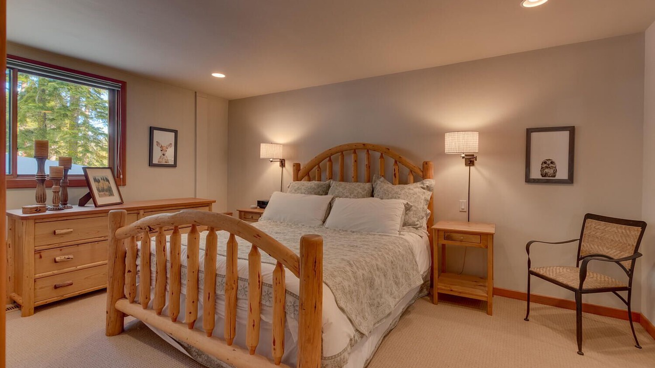 Photo of Bedroom in Alpine Meadows