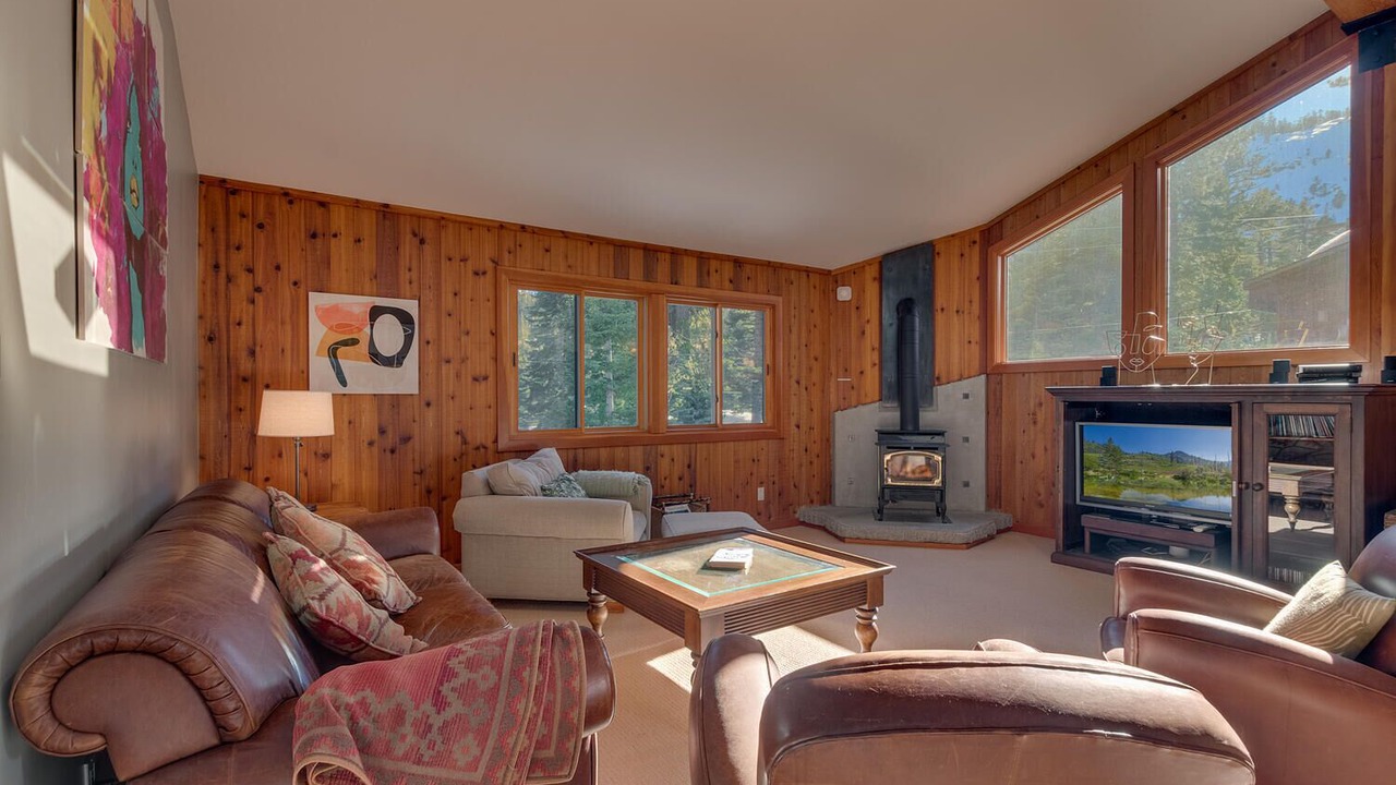Photo of Livingroom in Alpine Meadows