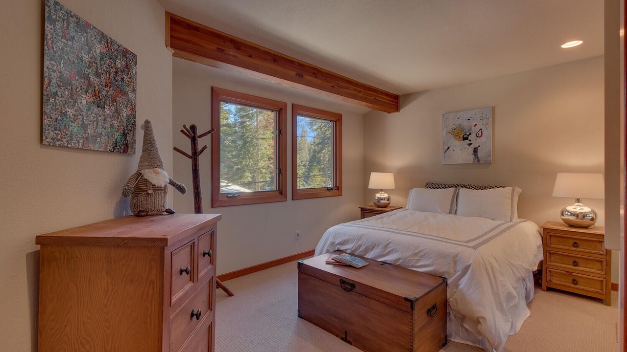 Photo of Bedroom in Alpine Meadows