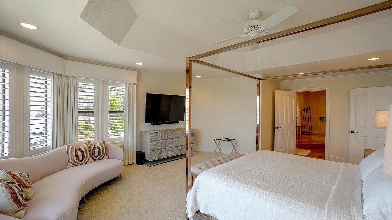 Photo of Bedroom in Discovery Bay