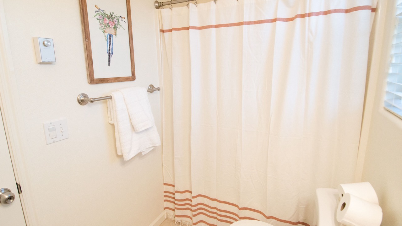 Photo of Bathroom in Harlan Ranch