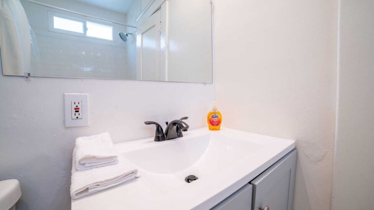 Photo of Bathroom in The Strand