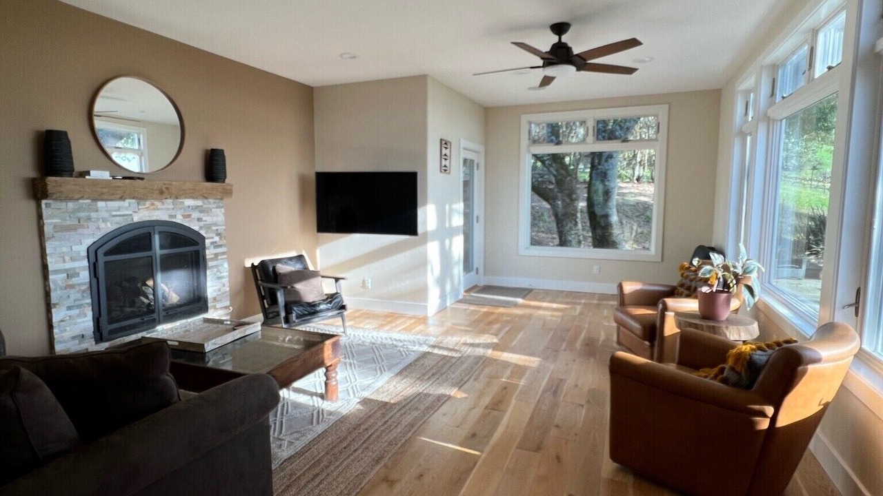 Photo of Bedroom in Penngrove