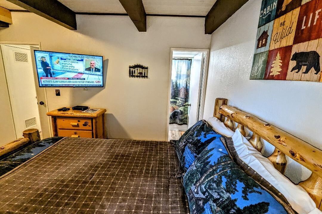 Photo of Bedroom in Big Bear Lake