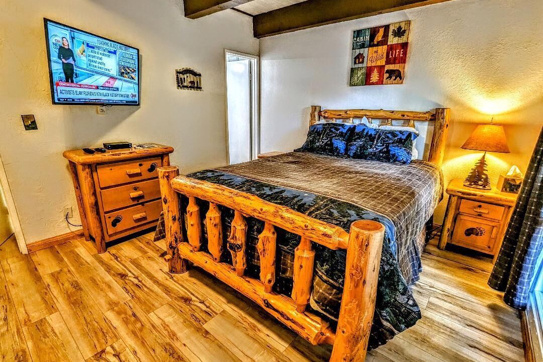 Photo of Bedroom in Big Bear Lake