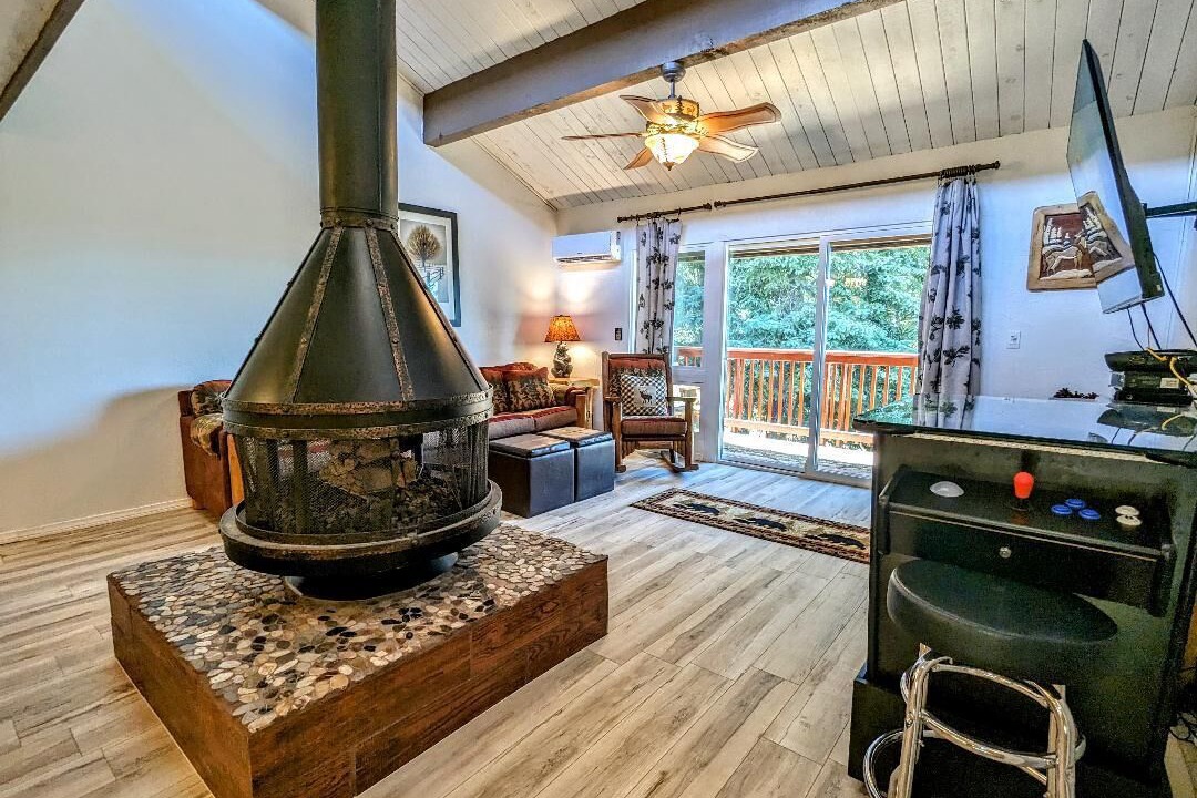 Photo of Livingroom in Big Bear Lake
