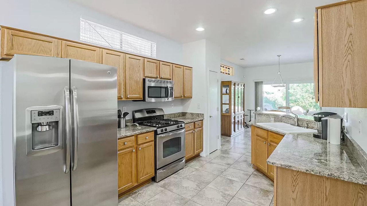 Photo of Kitchen in Desert Breeze