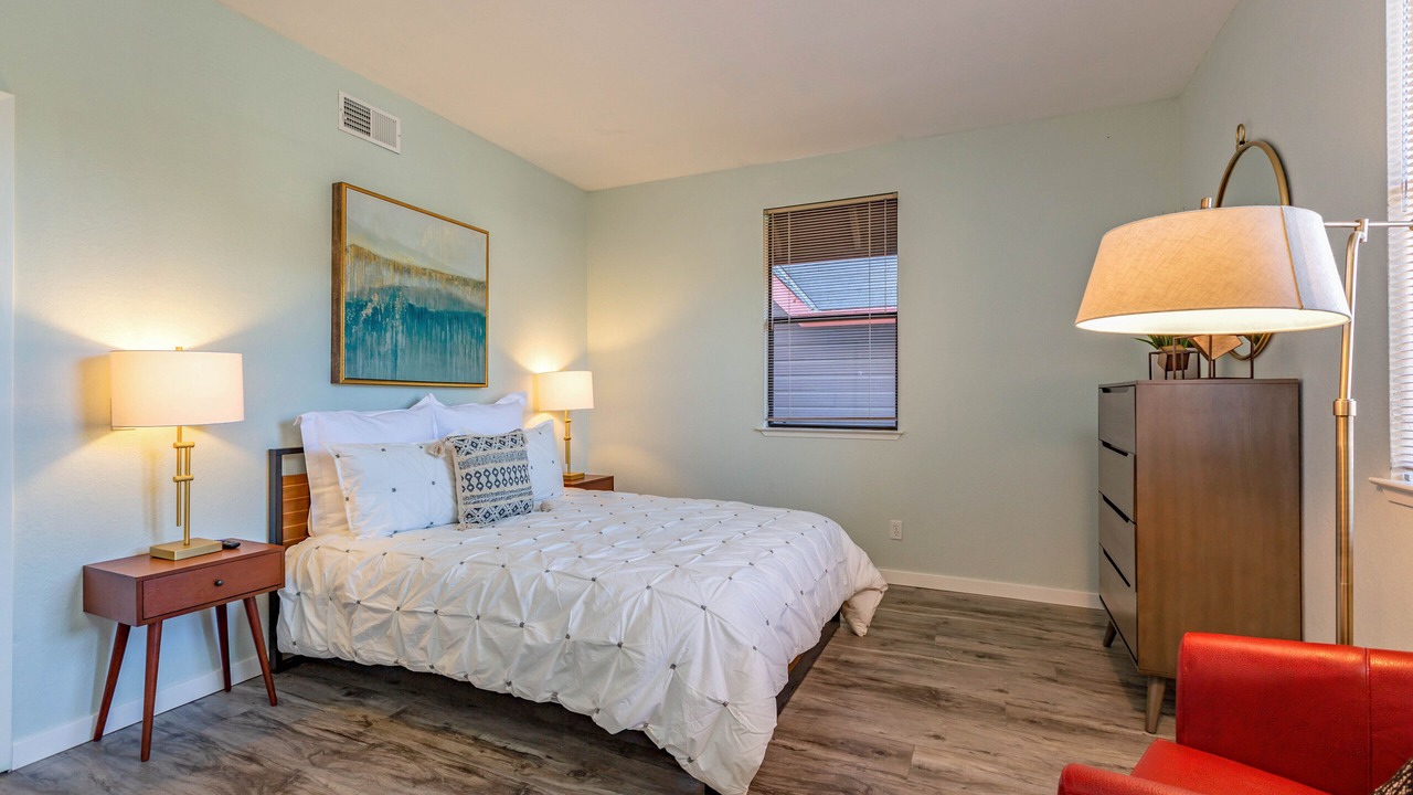 Photo of Bedroom in Old Town Historic District