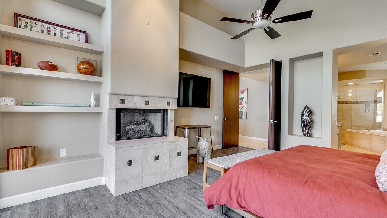 Photo of Bedroom in Desert Mountain