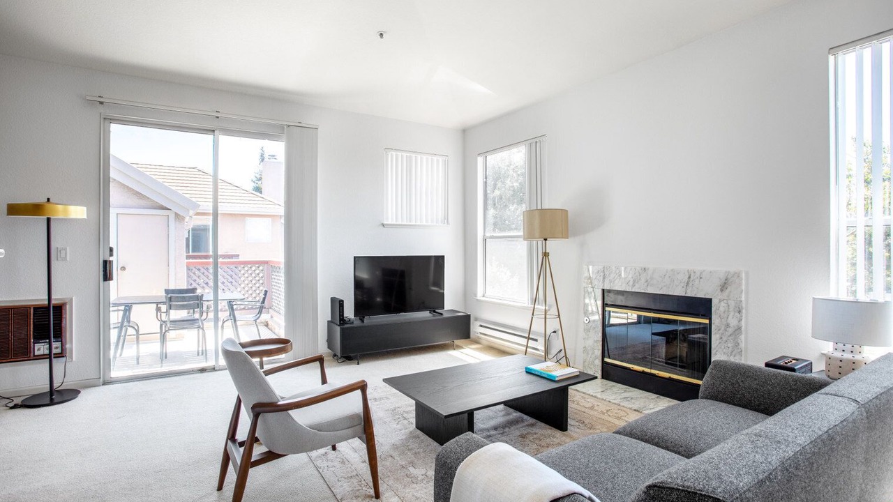 Photo of Livingroom in Central District