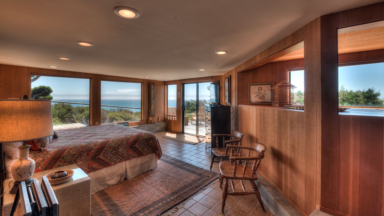 Photo of Bedroom in Stewarts Point