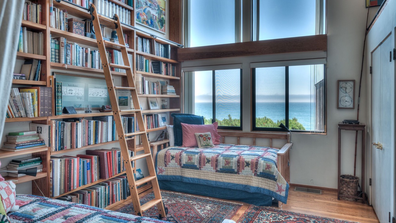 Photo of Bedroom in Stewarts Point