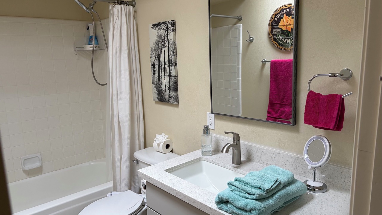 Photo of Bathroom in Cottonwood