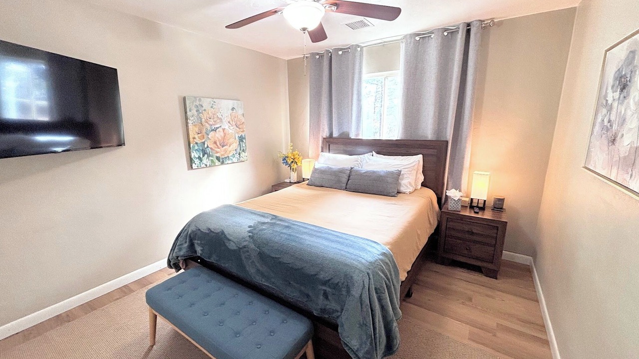 Photo of Bedroom in Mountain Club