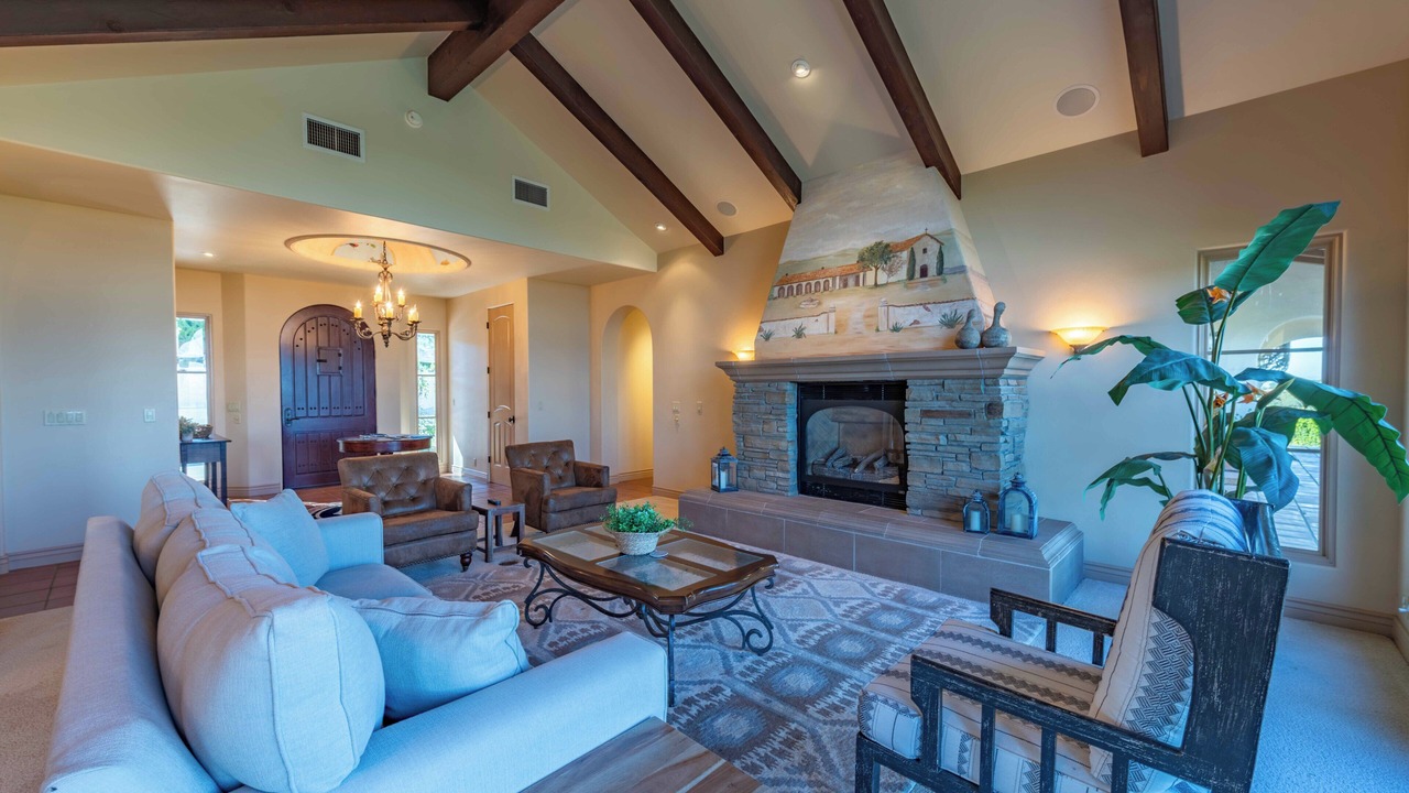 Photo of Livingroom in Paso Robles