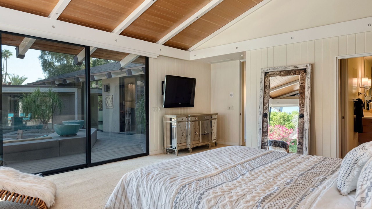 Photo of Bedroom in Palm Desert
