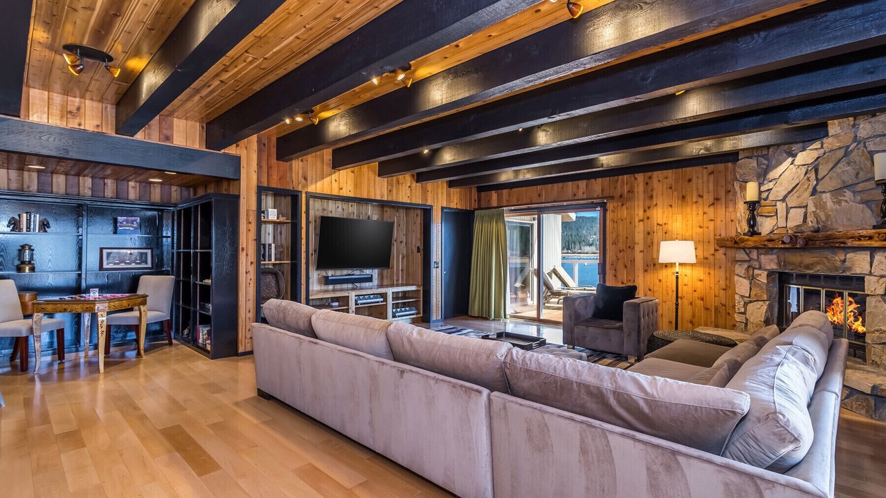 Photo of Bedroom in Big Bear Lake
