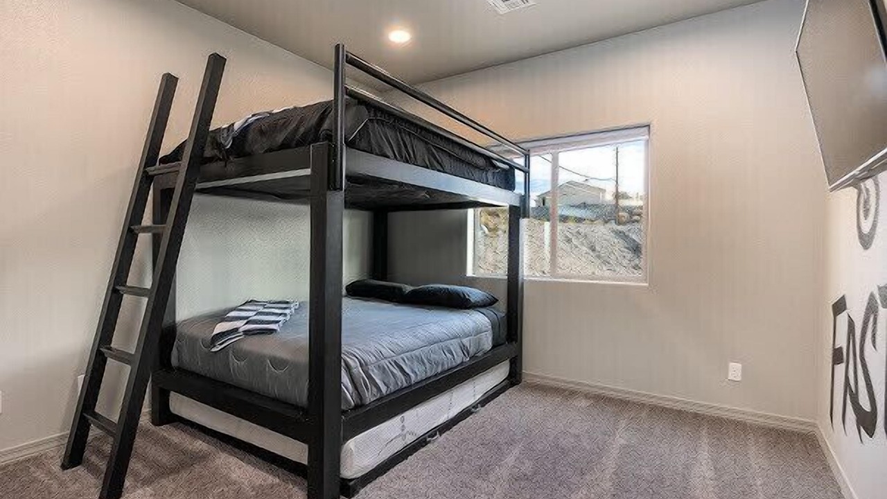 Photo of Bedroom in Lake Havasu City