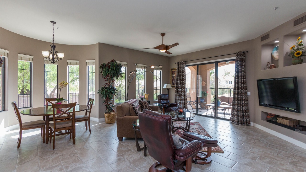 Photo of Livingroom in Foothills