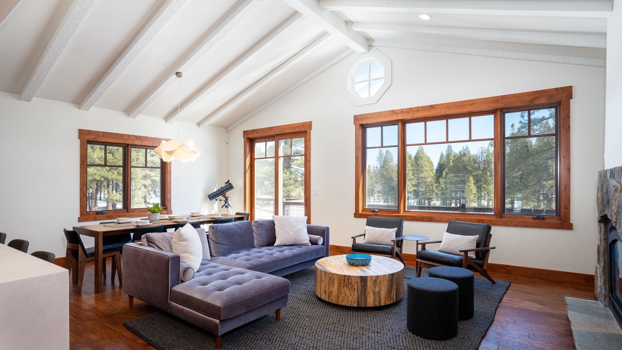 Photo of Livingroom in Truckee