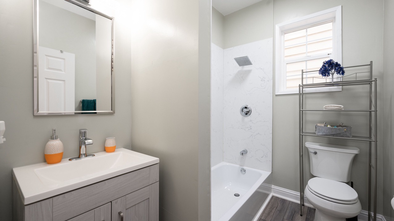 Photo of Bathroom in Outer Sunset