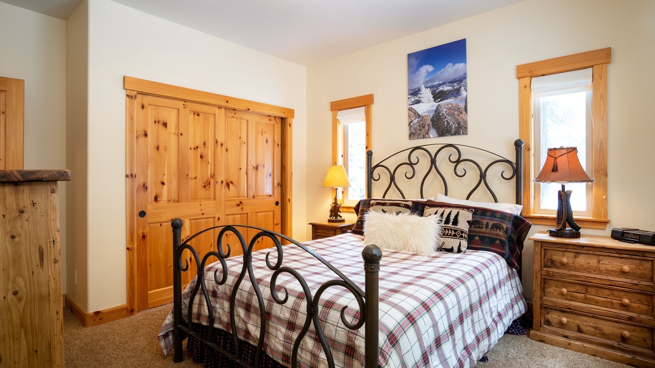 Photo of Bedroom in Truckee