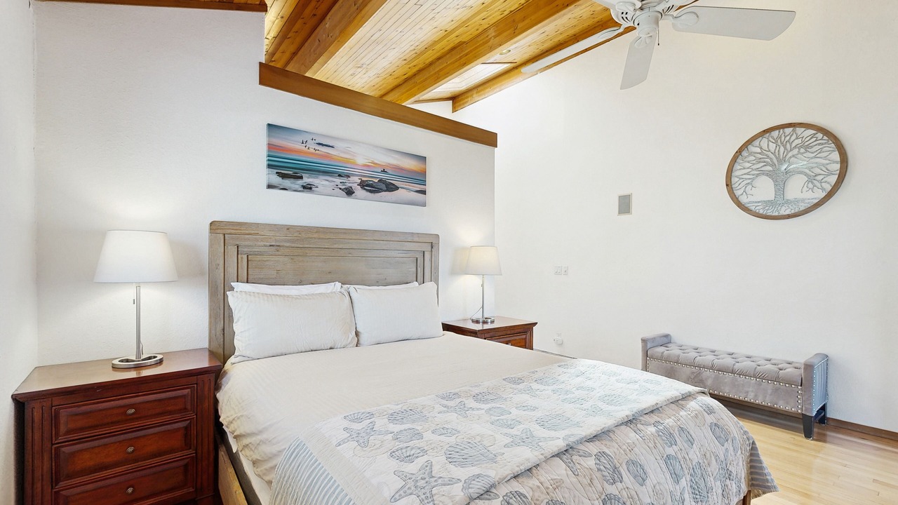 Photo of Bedroom in Gualala