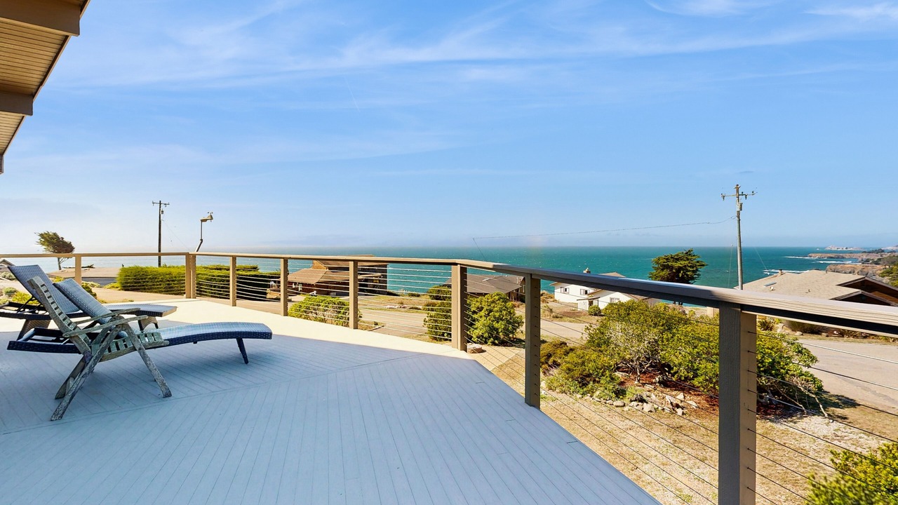 Photo of Patio Balcony in Gualala