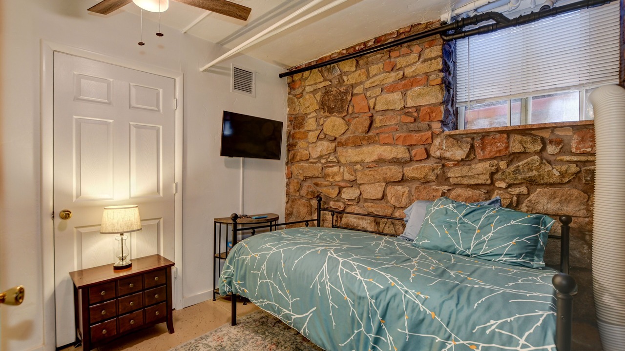 Photo of Bedroom in Nob Hill
