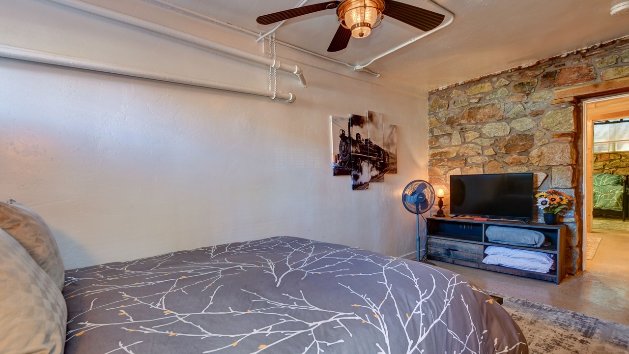 Photo of Bedroom in Nob Hill