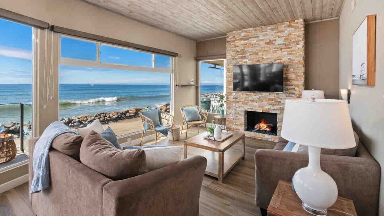Photo of Livingroom in South Oceanside