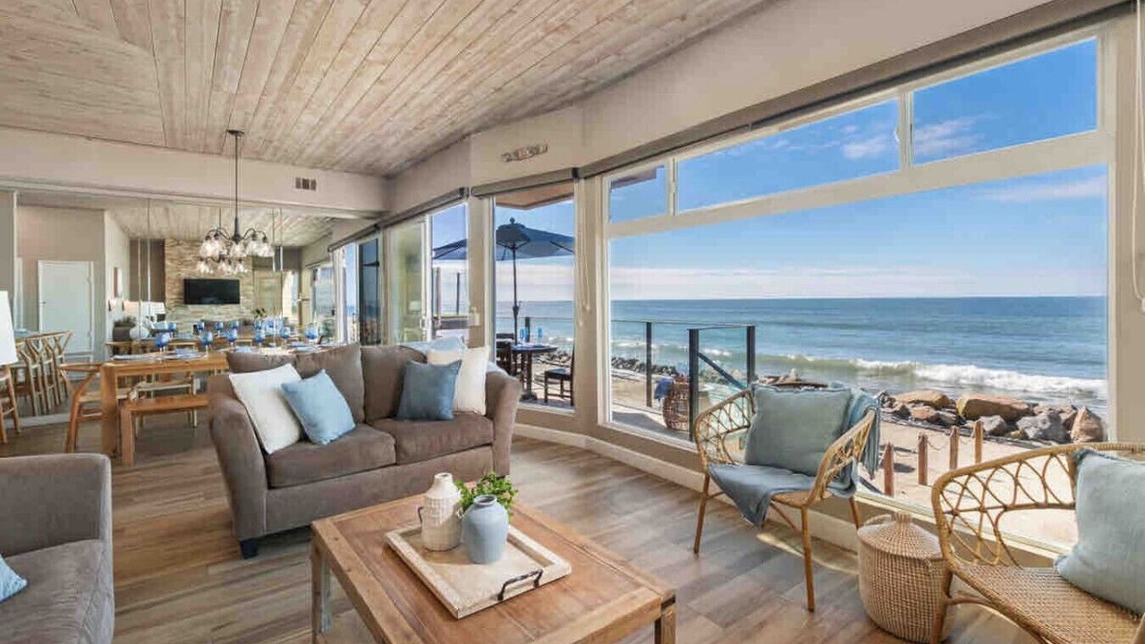Photo of Livingroom in South Oceanside