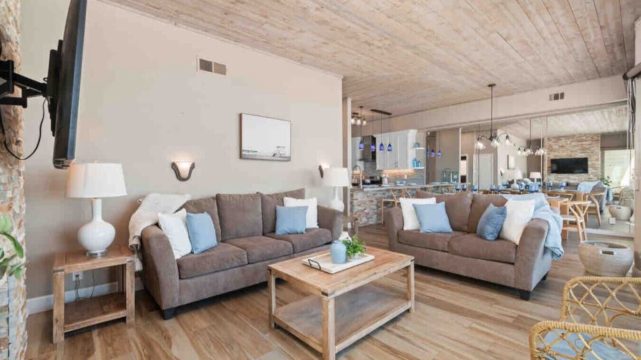 Photo of Livingroom in South Oceanside