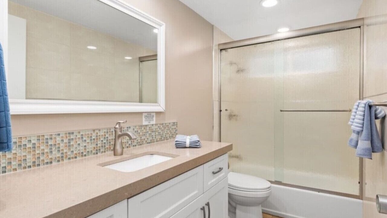 Photo of Bathroom in South Oceanside